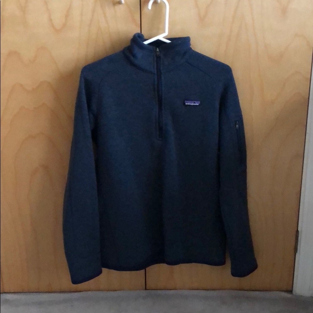 Blue Patagonia 1/4 zip fleece. LIKE NEW.